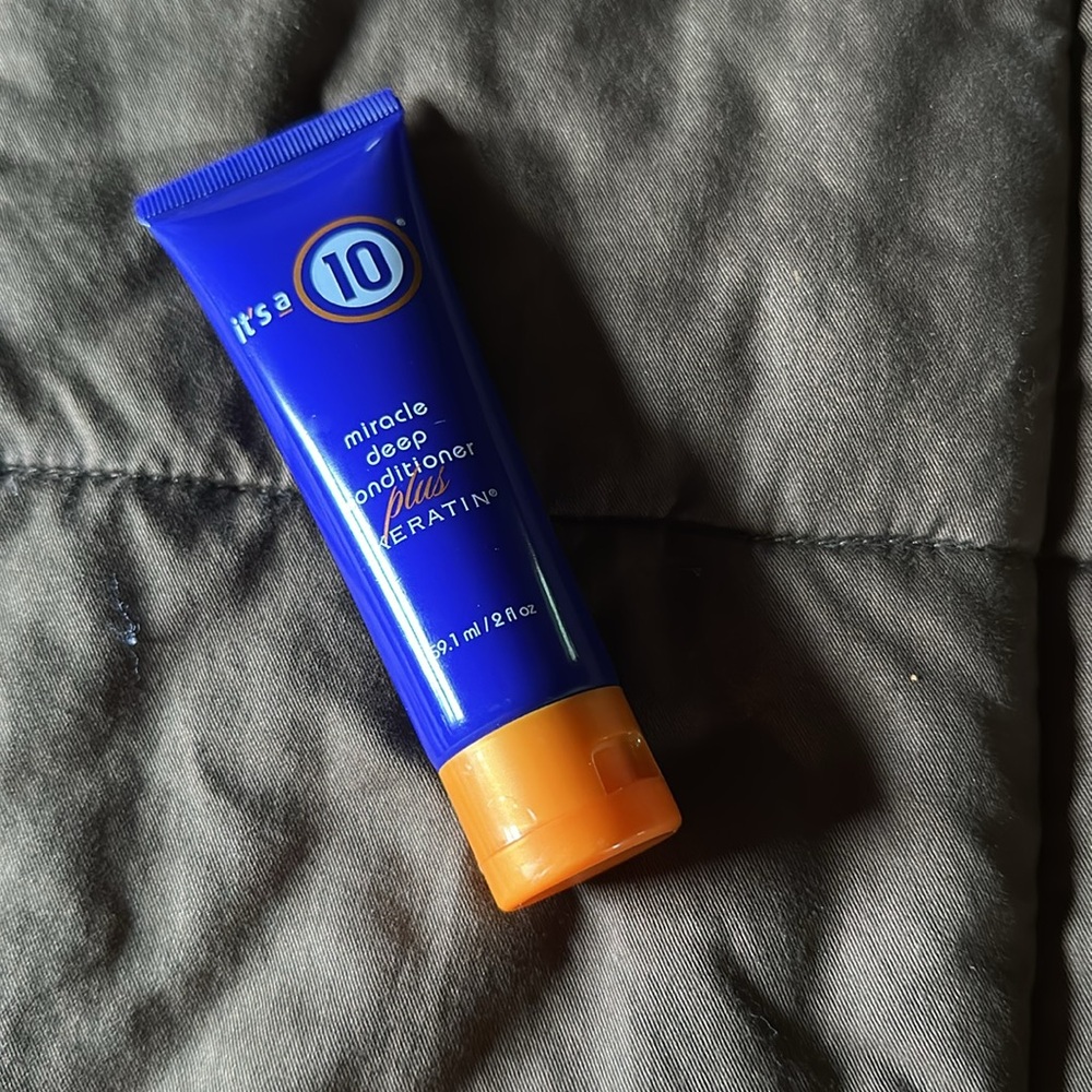 It’s A 10 Miracle Deep Conditioner Plus Keratin Mini - Picture 2 of 7